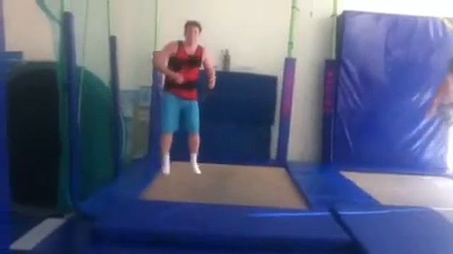 Кувырок прогнувшись