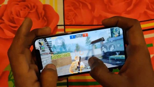 iPhone 12 Pro | iPhone 12 Pro PUBG Test | PUBG Gameplay On iPhone 12 Pro - 90 FPS Graphics | PUBG