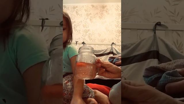 Растворяем льдинки , изучаем красный цвет смотреть онлайн