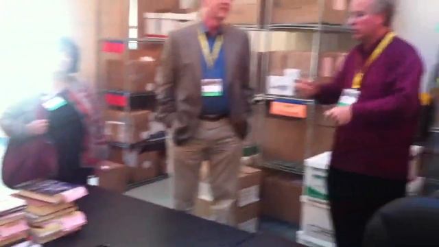 Book scanning at Archive.org смотреть онлайн