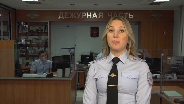 Прыснул в лицо продавщице газовым баллончиком смотреть онлайн