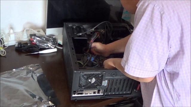 Building a graphic designer PC with Intel Core i7-6700K Unlocked CPU Socket LGA 1151 Skylake CPU. смотреть онлайн