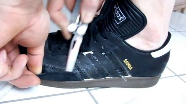 Adidas Samba cut off the foot смотреть онлайн