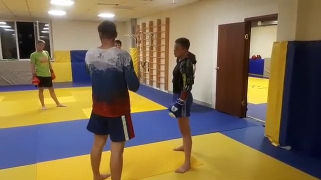 Наследие мастеров, центр боевых единоборств смотреть онлайн