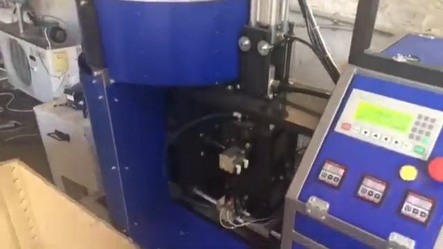 АВ 1 с бункером подачи преформы смотреть онлайн