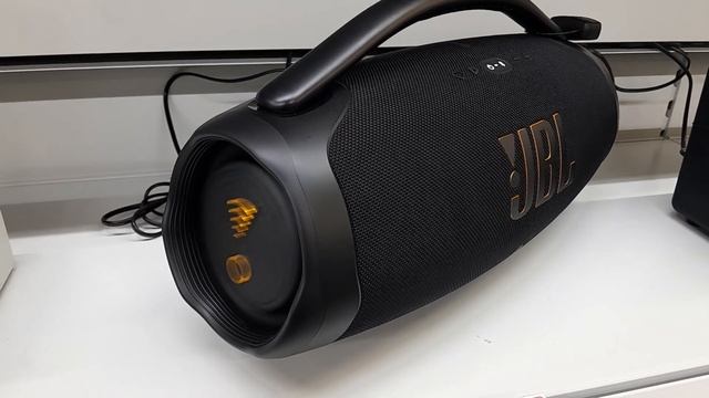 JBL Boombox 3 [Wifi] BASS TEST смотреть онлайн