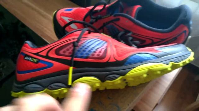 Обзор беговых кроссовок для трейлов. Brooks PureGrit 3 смотреть онлайн