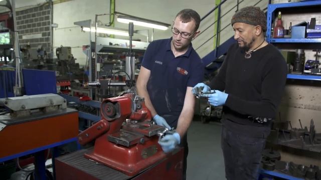 Lancia Fulvia Valve Seats | Workshop Uncut | Car S.O.S.
