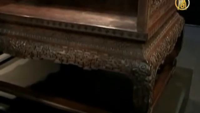 Трон китайского императора продан за рекордную сумму смотреть онлайн