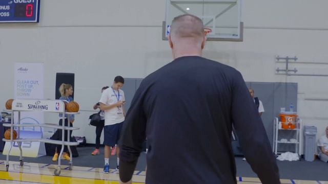 Racks: Kevin Durant Shooting Contest with Chris Mullin смотреть онлайн