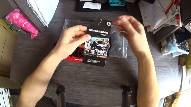 Перчатки из Китая смотреть онлайн