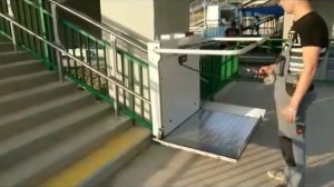 Подъёмная платформа для инвалидов БК 320 вдоль лестничного марша по сложной траектории