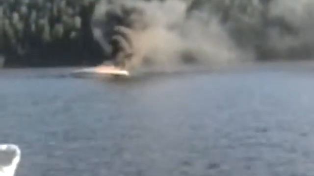 Горит лодка на павловки смотреть онлайн