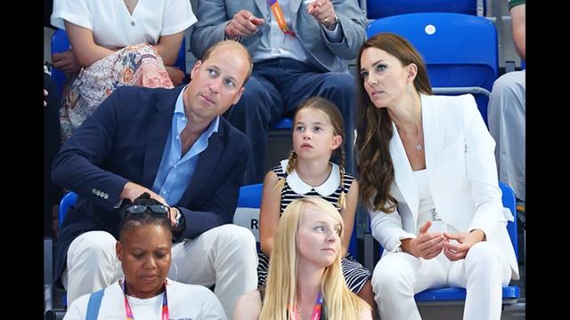 СРОЧНЫЕ НОВОСТИ! КЕЙТ МИДДЛТОН УЛЫБАЕТСЯ В ЛИЦО ЛЮБОВНИЦЕ смотреть онлайн