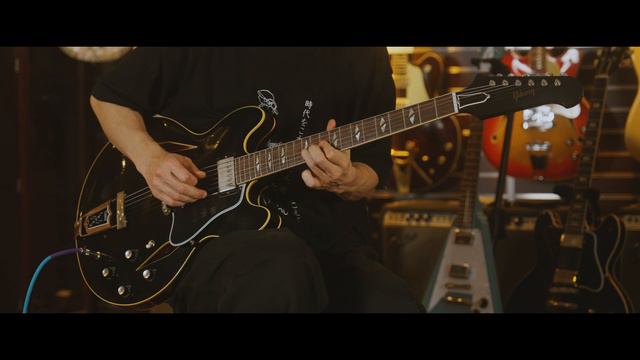 GIBSON CUSTOM SHOP Murphy Lab 1964 Trini Lopez Standard Reissue Ebony Ultra Light Aged 【S/N:120764】 смотреть онлайн