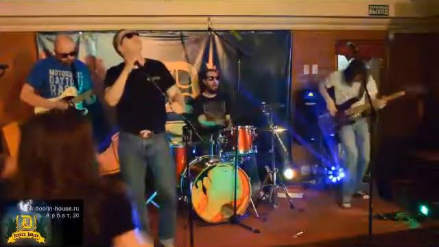 Жёлтые Fantomasы - Кошка смотреть онлайн