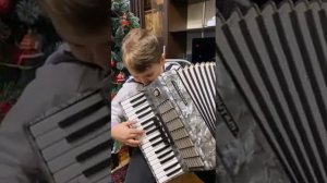 Закорян Даниэль.  Русская народная песня "ДЕВОЧКА НАДЯ"