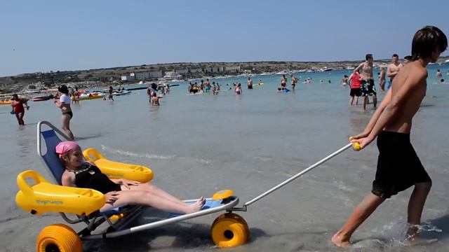 На пляже в Мальте. смотреть онлайн