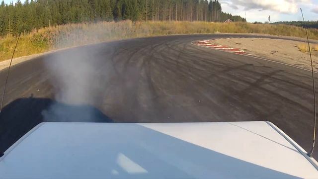 Drift Practice Volvo 740 turbo смотреть онлайн