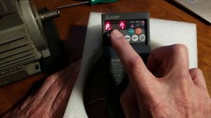 Просмотр и изменение параметров FR-D700