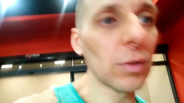 Тренировка бега в клубе №130. 2х1000м, 1х1200м, 1х1100м Методик тренировок не существует! смотреть онлайн