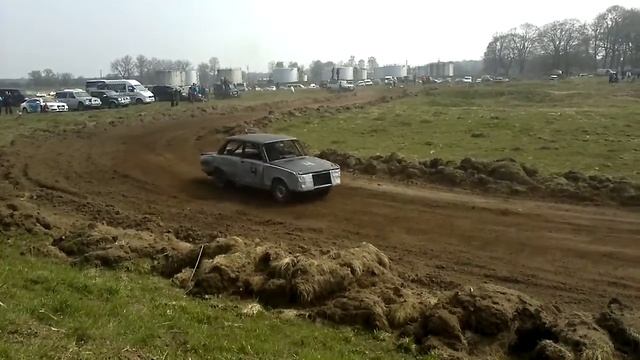 Гонки на выживание (контактный автокросс) 12.04.2014 г. Черняховск смотреть онлайн