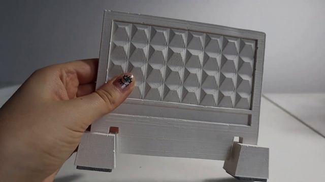 РАСПИСЫВАЮ СКУЛЬПТУРЫ: голова Апполона и забор ПО-2! смотреть онлайн