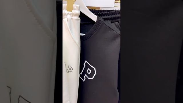 Костюм женский Gap #shorts смотреть онлайн