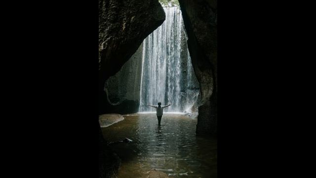 Cave Meditation & Медитация в пещере - одна из первых моих записей смотреть онлайн