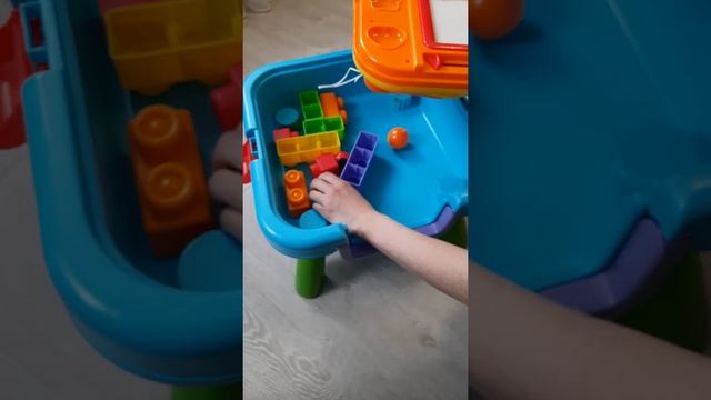 Развивающий столик PlayGo 2 в 1 лягушки смотреть онлайн
