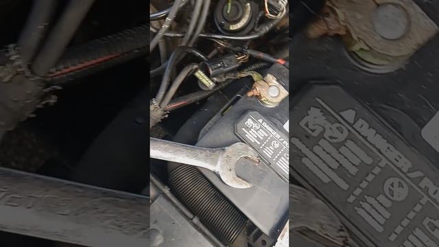 1999-2003 Ford Windstar EGR valve смотреть онлайн