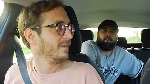 Nos vacances sont gâchées ! (à cause de Freddy Gladieux) смотреть онлайн