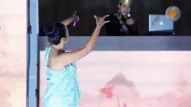 Indonesia desfila en Caracas con el Batik смотреть онлайн