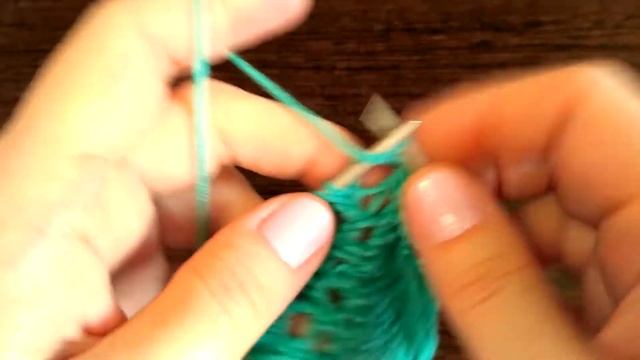 АЖУРНАЯ СЕТОЧКА СПИЦАМИ | ВЯЖЕТСЯ ОЧЕНЬ БЫСТРО И ЛЕГКО | ДЛЯ НАЧИНАЮЩИХ РУКОДЕЛЬНИЦ смотреть онлайн