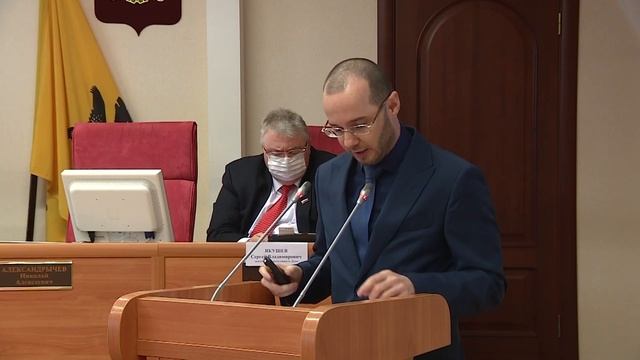 Эффективность работы регионального Управления Почты России обсудили в областной Думе смотреть онлайн