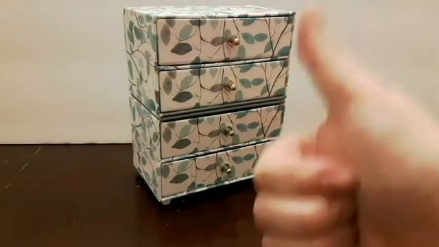 DIY Dollhouse Room | Minis with Items Found at Dollar Tree [Tutorial] смотреть онлайн