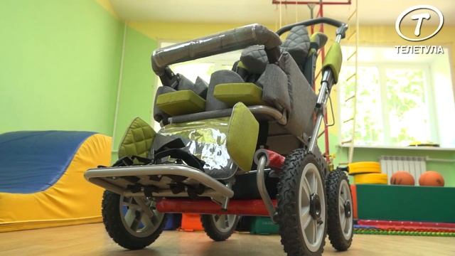 «Полипласт Новомосковск» подарил ребенку с ДЦП коляску смотреть онлайн