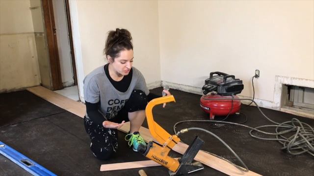 How to Install Real Hardwood Floors | Nestrs смотреть онлайн