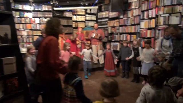 "Во саду ли в огороде". Игры и хороводы "Душегреев" смотреть онлайн