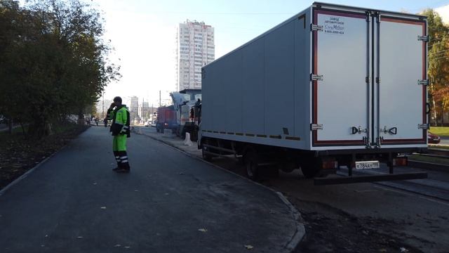 Героев Панфиловцев улица. 08.10.2021 год. Москва. смотреть онлайн