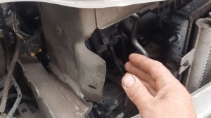 как снять генератор рено дастер