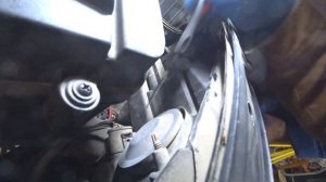 VW Golf 5 Plus Как снять бампер, телевизор, кассету радиаторов на 1.6 BSE. Замена радиаторов #1