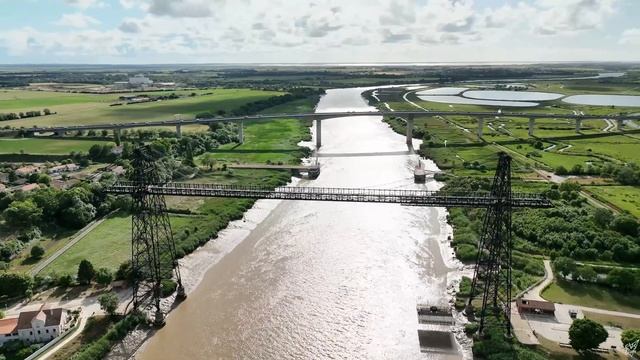 Pont Transbordeur Rochefort - Nvlle Aquitaine France - 3 ème monument préféré des Français 2022 смотреть онлайн