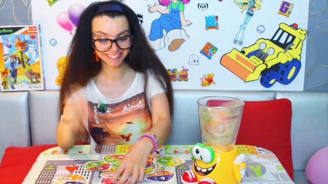ЧЕЛЛЕНДЖ ★ Миксер Frutti Frutti ★ Делаем фруктовый смузи Тутти-Фрутти - Обзор новой игрушки смотреть онлайн