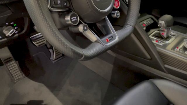 ? 2018 Audi R8 V10 Plus (Gris Daytona) Walkaround /Interior/Exterior /Sonido смотреть онлайн