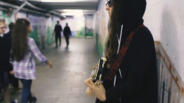Елена Войнаровская - Пойдем со мной петь в переходах (true live :)) смотреть онлайн