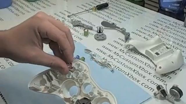 Как разобрать джойстик от XBOX 360 смотреть онлайн