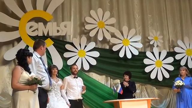 "День семьи, любви и верности 2016" Каменск-Шахтинский. Репортаж "Пульс Каменска" смотреть онлайн
