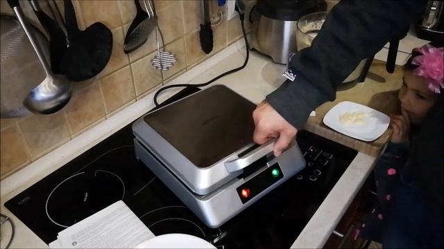 GOURMETmaxx Waffeleisen/Belgische Waffeln/4 Waffeln gleichzeitig/1.200 Watt |Silber смотреть онлайн