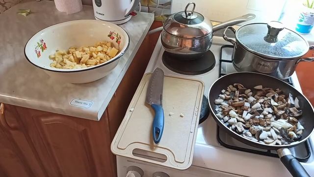 По рецепту сына, очень вкусный крем-суп!